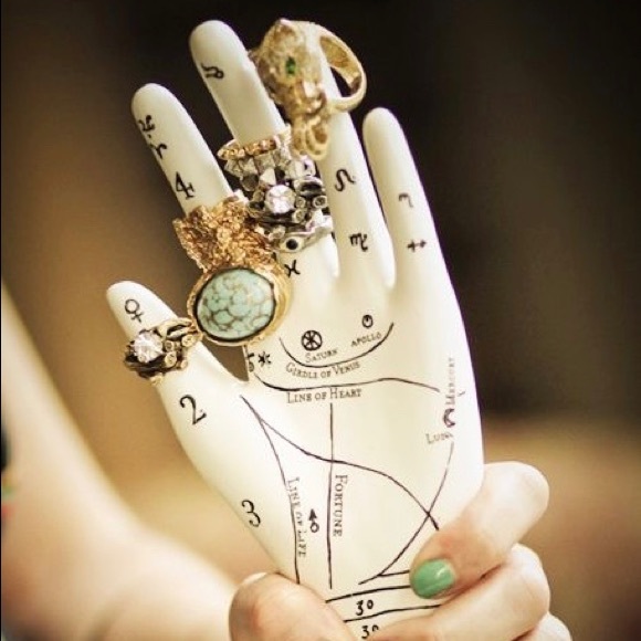 Meet your Posher, Ashley - Picture 2 of 2